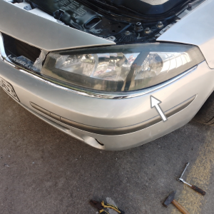 Renault Laguna Far Altı Çıta